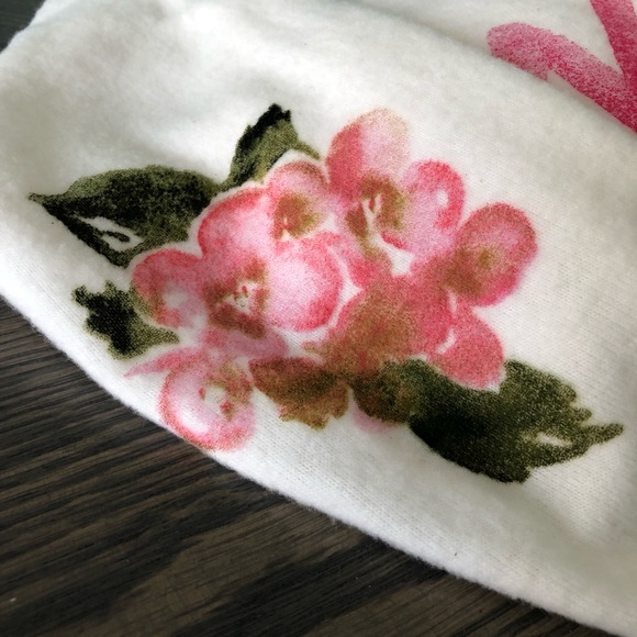 Chaser “ Wild at Heart” Pullover - Picture 7 of 8